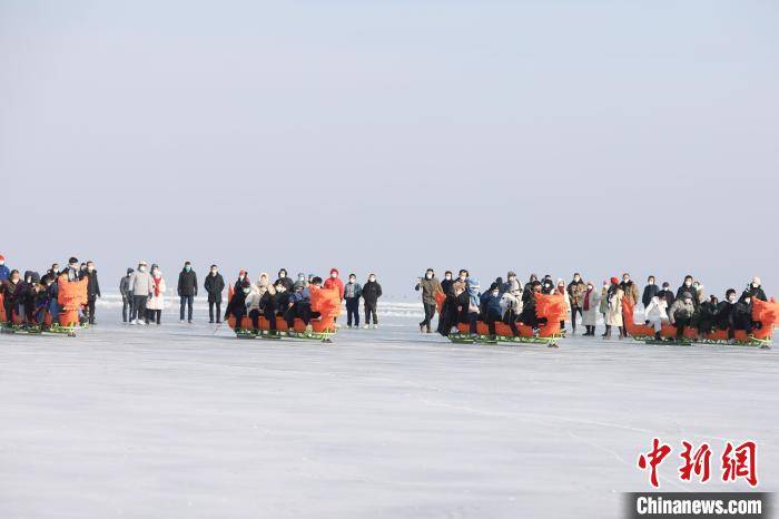 第九届全国大众冰雪季暨新疆博湖县第十五届冰雪季启动