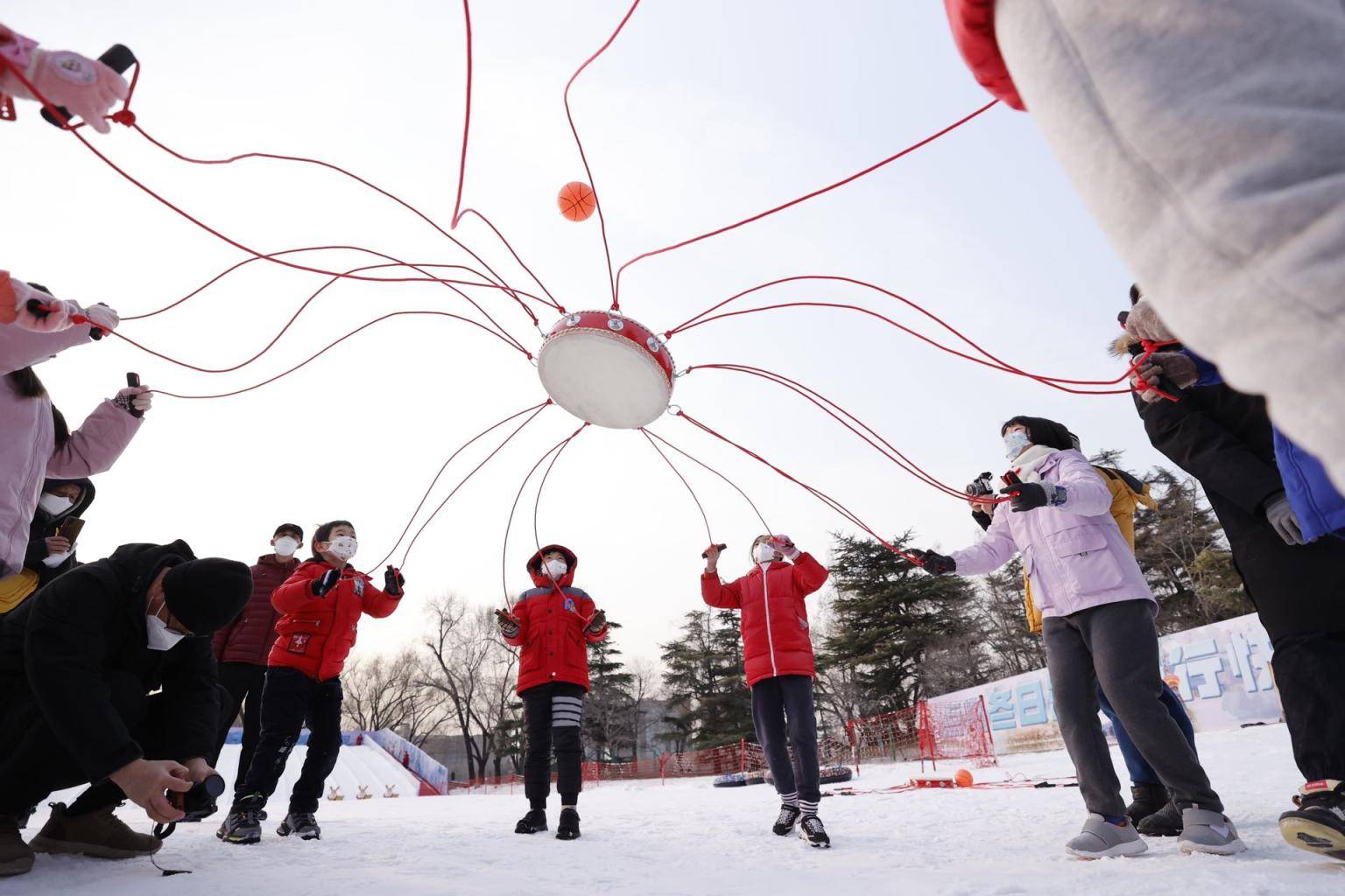续写“后冬奥”时代的冰雪之约，玉渊潭公园开启快乐“冰雪假期”